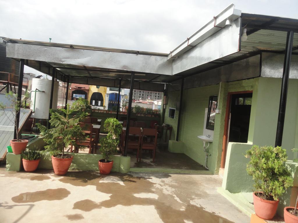 Hotel Backpackers Inn Katmandú Exterior foto