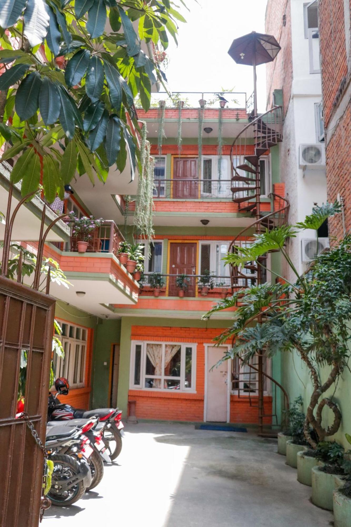 Hotel Backpackers Inn Katmandú Exterior foto