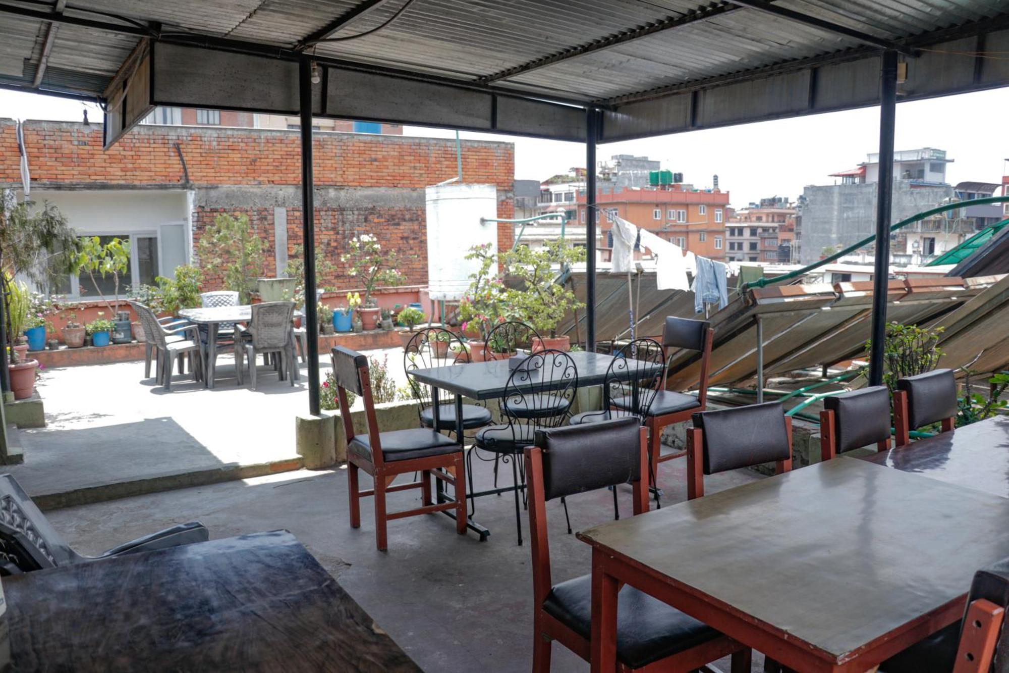Hotel Backpackers Inn Katmandú Exterior foto